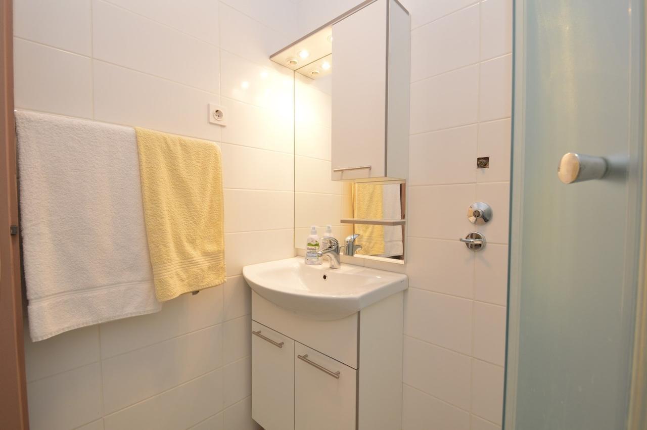 Apartment With Garden - Ana 1 Mali Lošinj Exterior foto